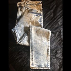 Man skinny jean